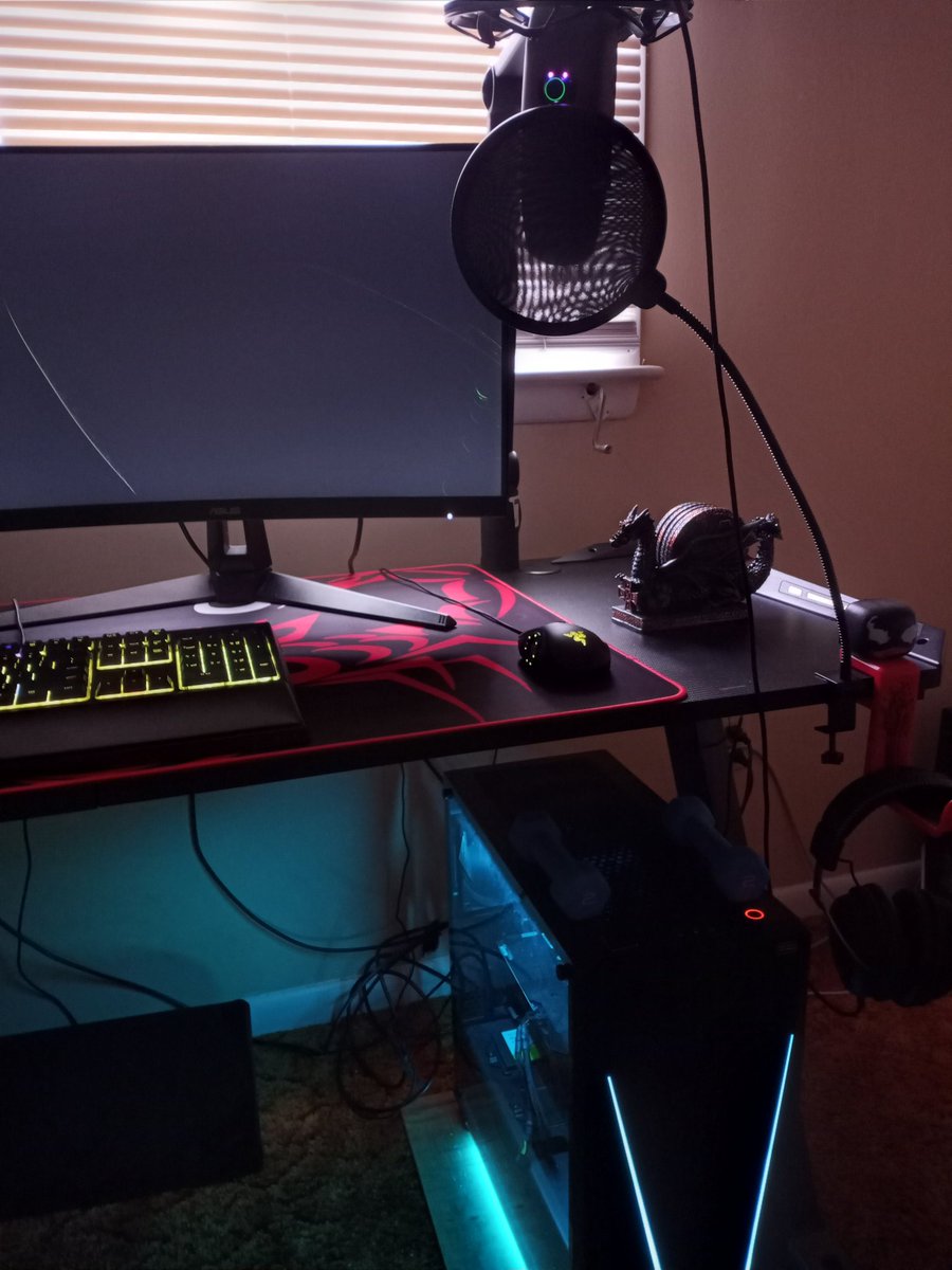MasterRayashi's tweet photo. My stream room setup! Let me know what you think! https://t.co/5Tm5KCZeYD