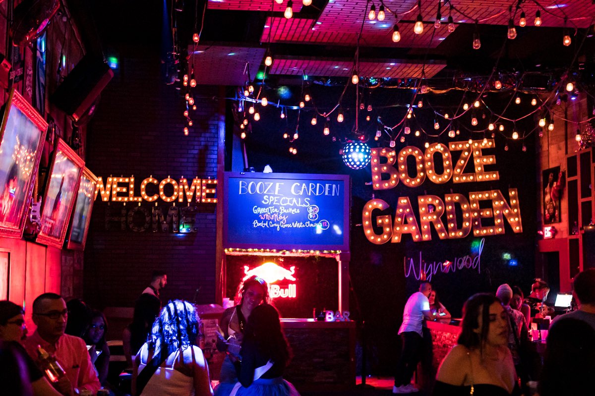 BoozeGardenWyn's tweet photo. #BoozeGarden TONIGHT ! Ladies drink FREE from 6pm-9pm we also have $7 whiskeys $12 boosted white claws $15 green tea buckets $30 corona buckets ! https://t.co/m9H99PvGTd
