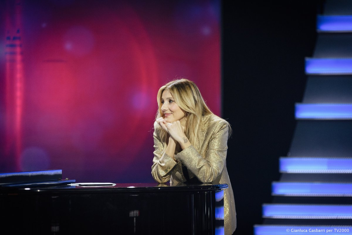 Noi tutti come <a href="/ariannaciampoli/">arianna ciampoli</a> mentre ascoltiamo le storie di #QuestaèVita 🥰