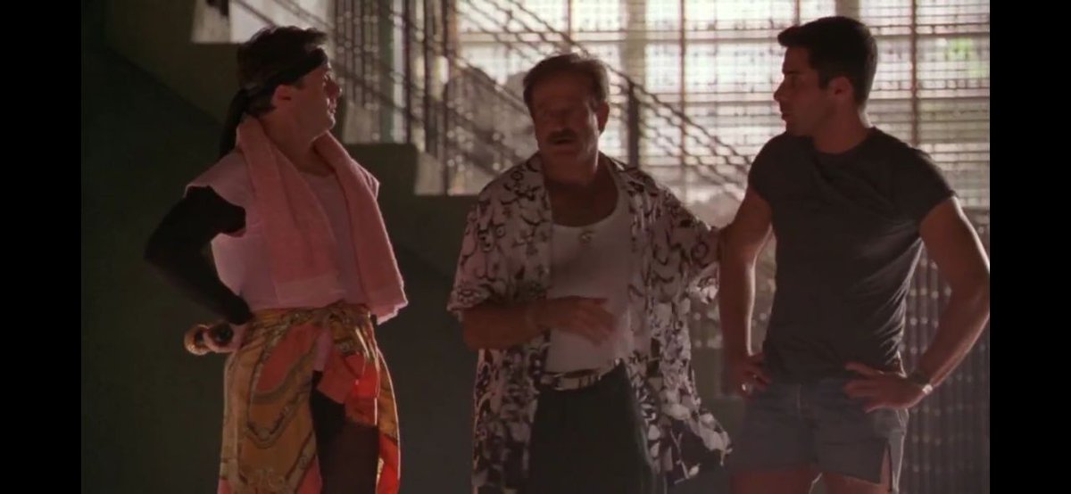 k_oseta's tweet photo. omg omg i've found my fashion icon https://t.co/CjIuyaqim0