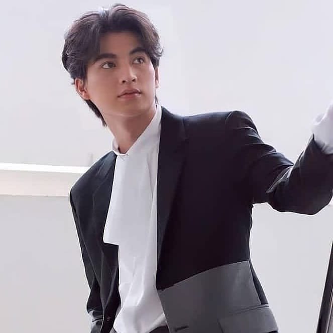 KOISᑭIᖇITᗯᗩᒪK tweet media