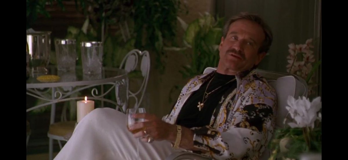 k_oseta's tweet photo. omg omg i've found my fashion icon https://t.co/CjIuyaqim0