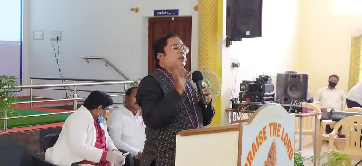 GCMF_INTL's tweet photo. #CommunityTrainning at Hosur thanks to Pastor L Joseph for hosting the event, around 150 Christians Ministers were benefitted. Such an Honour to have our #GCMF leaders, Founder &amp; CEO #Bishop @jensonjebaraj &amp; @NehemiahHRD Co-Chair Special thanks #GCMFKrishnagiri&amp;DharmapuriChapter https://t.co/dONafzGTQb