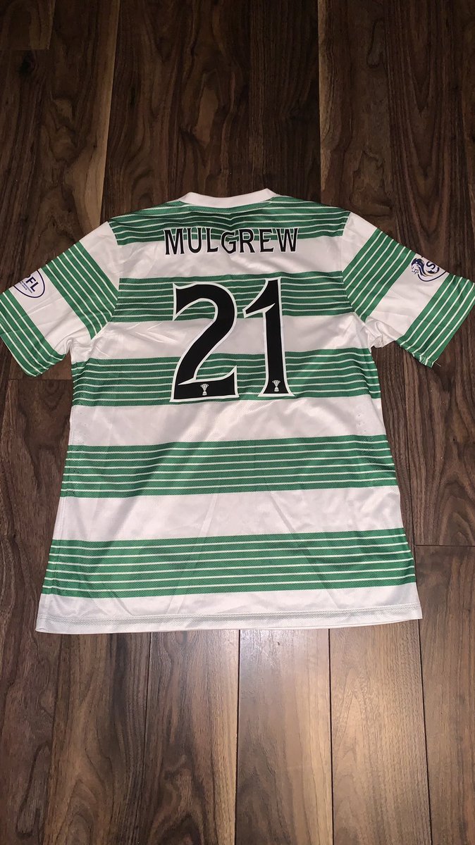 seanmcdonald01's tweet photo. To raise money to support the work of @RYA_YOUTHCLUB in the local community, I’m raffling Charlie Mulgrew’s match-worn shirt.

£5 a ticket, maximum 100 entries.

To enter, pay via the link below, and include your name or Twitter username. 

https://t.co/YhYdeDBqE1 https://t.co/hfLbWzeOaw