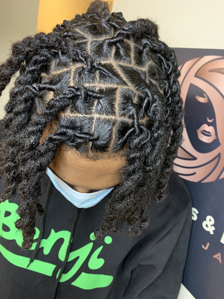 Nx2None_Locs's tweet photo. Nx2None Locs Loyal Client Lo Mason flew in from Kansas to make sure his Loctician got him right of course 🙌🏾💙And with Nx2None Locs &amp; More Nourishing Hair Serum &amp; Clarifying Shampoo/Conditioner set. https://t.co/ECHPP1LLm2