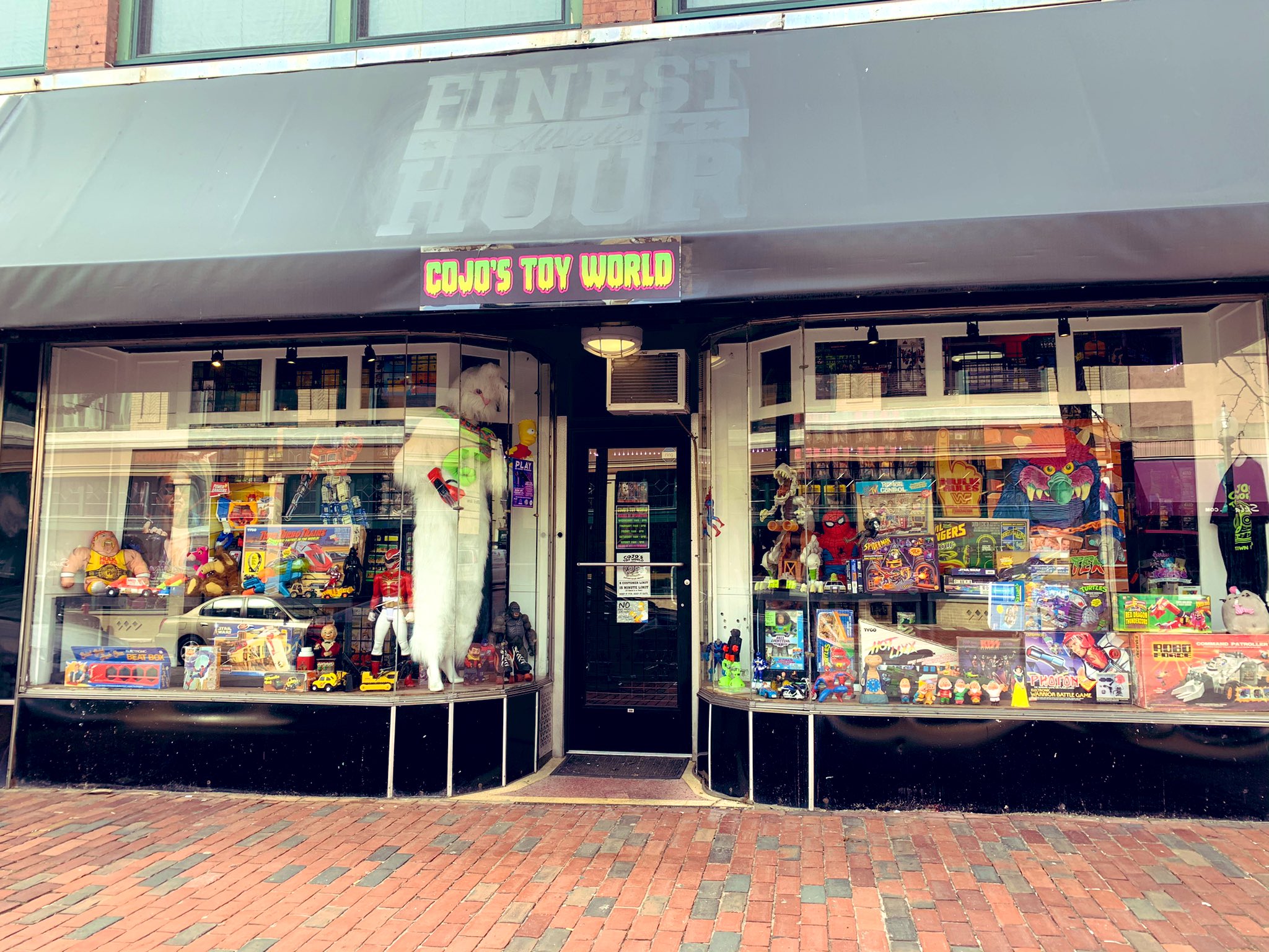 Kim Tunnicliffe on Twitter ".cojostoyworld in NewBedford is a