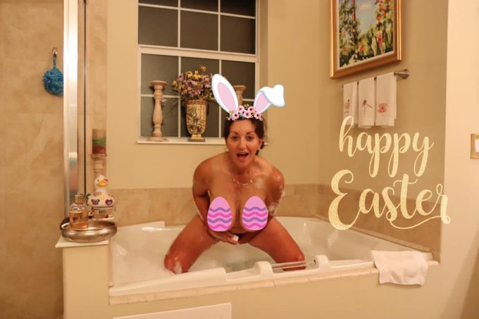 For uncensored content follow me at www.only https://t.co/yQcaSXxyI9 https://t.co/um7FUwYliy