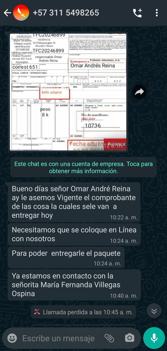 omarandresreina's tweet photo. Desde hace 3 días vengo sosteniendo una conversación con unos estafadores. Me contactaron para entregarme un supuesto paquete que envió una amiga desde USA. Ya les consigné el millón 300. Por si alguno quiere la cadena de oro o los "aifon" que vienen en la caja 😅🤣🇺🇲 👉🏼SIGUE👇🏼🧵 https://t.co/4au1ZIMRxP