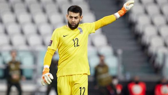 🔎 | FOCUS

Although Azerbaijan suffered a 1:0 loss to Portugal, their goalkeeper Sahruddin Mahammedeliyev produced a brilliant performance:

⏱️ 90' played
🧤 14 saves
📥 6 saves from inside the box
🥊 2 punches
⚔️ 2/2 duels won
📈 9.7 SofaScore rating

👏👏

#PORAZE #WCQ