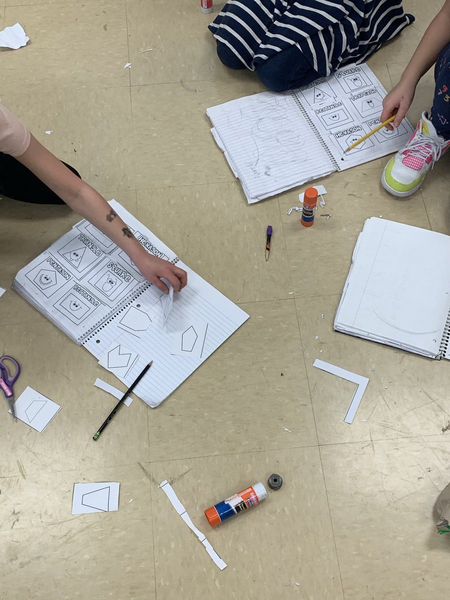 mrspruitt_'s tweet image. @Hamilton_RWE 2nd graders are loving the new structure of their math block! They asked @mrspruittRW if they were doing centers today, and when she responded yes they cheered!! 💙 @RWPrincipalHCSD @RWAsstPHCSD