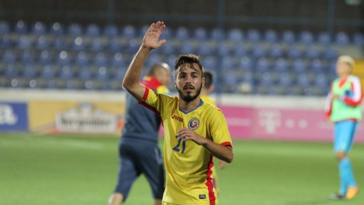 ScoutUnderrated's tweet photo. Andrei #Ciobanu 🇷🇴 ('98) impressive performance against the Netherlands:

▪︎1 goal
▪︎34 passes (81% p.a.)
▪︎5 shots
▪︎5/9 duels won
▪︎3 interceptions 
▪︎3 tackles 

#U21EURO 

Astonishing freekick and the possibility to win the game. Leader in 🇷🇴 midfield 🕵️‍♂️ https://t.co/4tBHe1UbnB