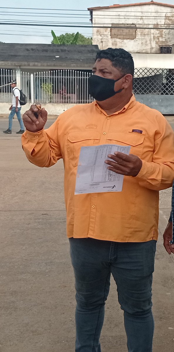 peralespsuv's tweet photo. Hoy #24Mar Parroquia #Unare en la #Ud338 Municipio #Caroni donación del #Moviento27 de muletas para vecinos de esta comunidad @NicolasMaduro
@drodriven2
@eduardopiate2
@amarcanopsuv
@dip_joserivero https://t.co/MHuIgL0gqG