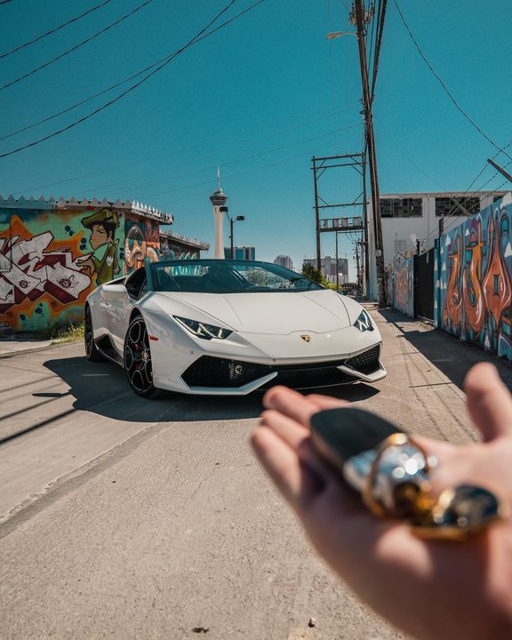 RoyaltyExotics's tweet photo. If we handed you the keys to one of our Huracans... Who would be the first person you pick up ? TAG them 

@lamborghini @royaltyexoticcars 

#royaltyexoticcars https://t.co/W6xz1uFm9P
