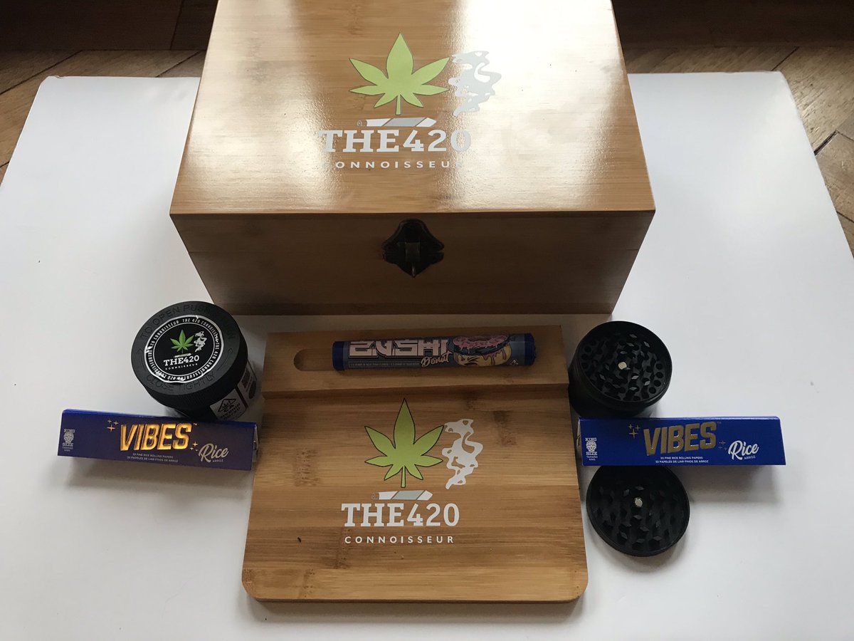 The420Connoiss1's tweet photo. 6 weeks till best stashbox ever drops ππππ₯π₯π₯π―π―π―ππππ .#stashbox #weedbox #420box #420gift #herb #rollingtray #roll #weed #420accessories #weedaccessories #DANK https://t.co/HgeMRQxUKq