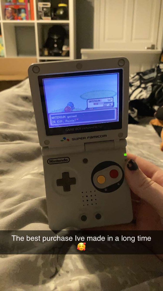 char_melon1's tweet photo. I am an #adult

#gameboy #pokemon #firered #itsbeenawhile #squirtle https://t.co/Ho21slPmO4