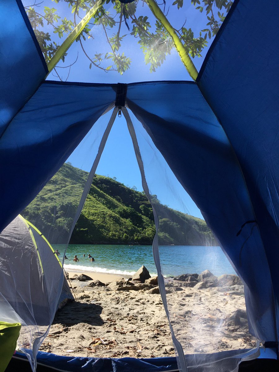 mariimar03's tweet photo. Vivendo um sonho ✨🏕 https://t.co/Coll73BfU0