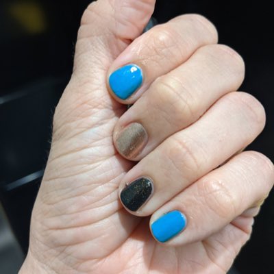 RefAubreysNails's tweet photo. #NewProfilePic #ShowDayNails #Jaguars #AEWDynamite #StackedCard https://t.co/AItMVczuaZ
