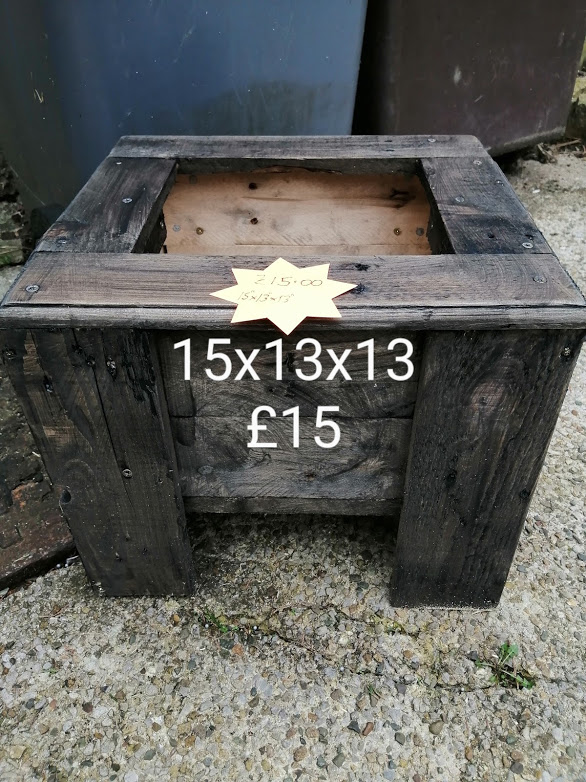 ScottMoseley3's tweet photo. Busy busy busy making garden planters https://t.co/CbtaJDGUd5