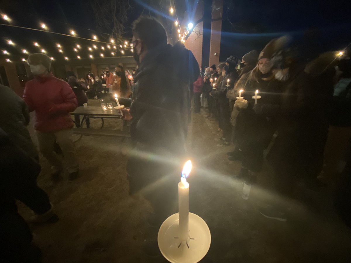 LaurenScharfTV's tweet photo. We will NEVER forget.
#BoulderStrong #PrayforBoulder
Officer Eric Talley, 51; Denny Stong, 20; Neven Stanisic, 23; Rikki Olds, 25; Tralona Bartkowiak, 49; Suzanne Fountain, 59; Teri Leiker, 51; Kevin Mahoney, 61; Lynn Murray, 62; and Jody Waters, 65 https://t.co/ZOVZQFC331