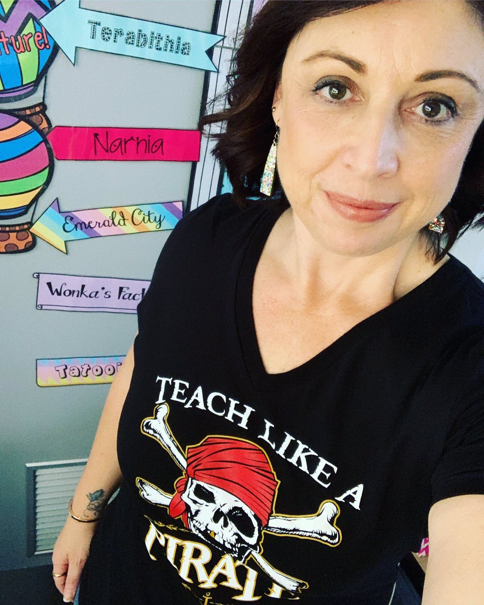 TheNewBrewAssoc's tweet photo. #PSTchat Ep 6 : 🦜🪝 Have you been taught by a pirate? @kcasw1 shares tips on Mon 30/3 #ChooseToChallenge A timely topic for all budding pirates -#empower #conceptualplay @alanajade77 @Angie8881 @stemedmagazine @Uni_Newcastle @WomenEd_Aus @Sandnicoll @UN_Women @MarilynFleer https://t.co/gcNuDIS2tG
