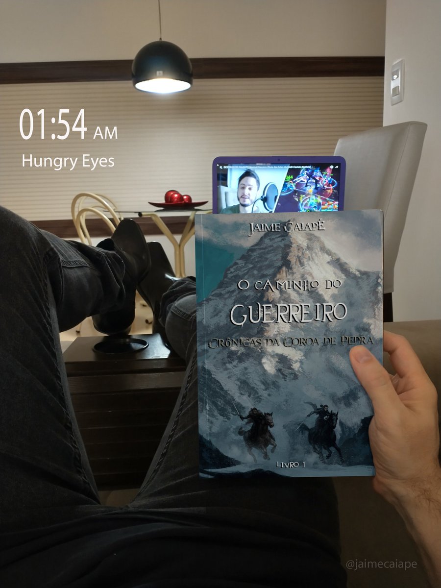 caiape's tweet photo. In my hands a new version of my first book.
I really haven't been able to sleep at night.
There's no beginning, there'll be no end.
#lovereading #books #booksfanatic #book #booksfantasy #literatura #lendo #bookofleisure #fantasy #livrosfantasia #lovereader #lovebook #amolivros https://t.co/NPsEDS5PCQ