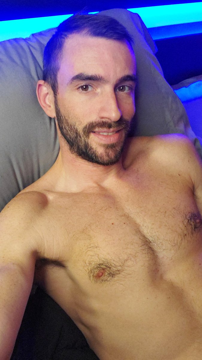 Jparkerfit824's tweet photo. Laying in bed realizing it's been too long since I've done a Onlyfans Post.  Its time.  #onlyfans #jerking #solo #getnaked #retuning https://t.co/AHCkLoStTZ