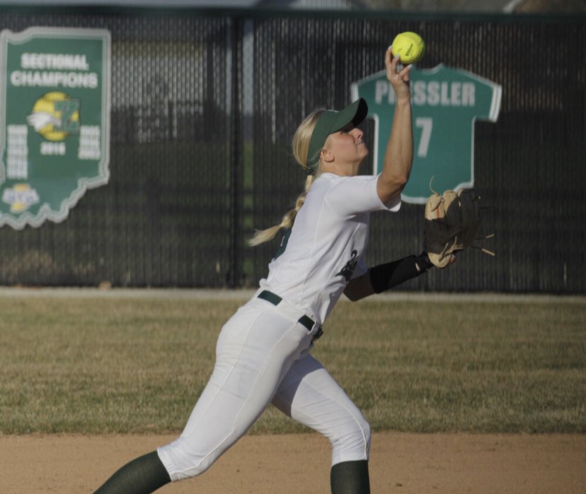 Will_Willems's tweet photo. STORY: @ZCHSSoftball scored seven runs in the first inning, and topped Lebanon 12-2 to improve to 2-0 on the season. https://t.co/P144ezYoIh https://t.co/UpZhdeEl5w