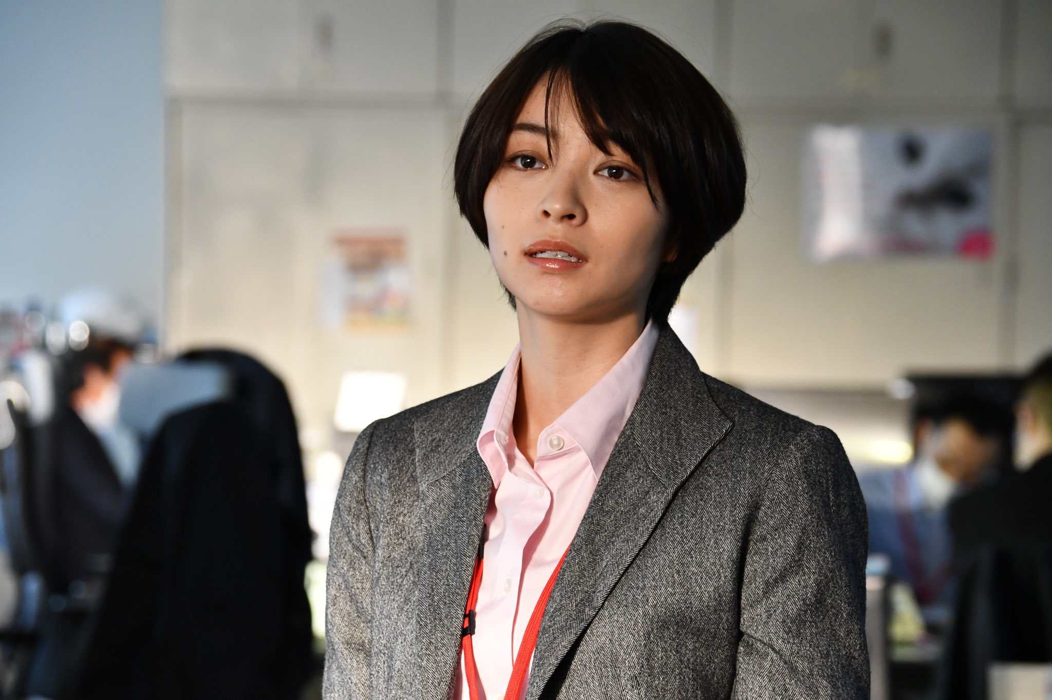 里々佳 on X: 「お知らせ」 木曜ミステリー『警視庁・捜査一課長season5』(初回2時間SP) 真面目で一生懸命な女性、宝生綾女役で出演致します。  長年愛され続けている作品に参加できて嬉しく思います。 是非ご覧ください！ テレビ朝日4月8日夜8時〜放送 スーツどうかな ...