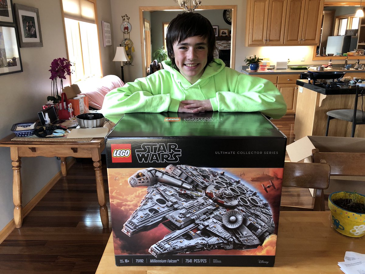 It’s here!! Thank You @starwars @FIRSTweets for putting on the #LEGOStarWarsHolidayContest and choosing our design. It’s been an amazing experience! Thank you to all the other participants...we were inspired by all of the amazing creations! Time to get building! @LEGO_Group