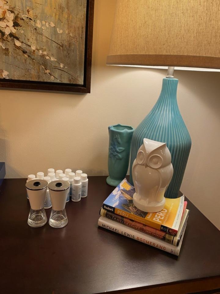 Evolutionariez's tweet photo. @hellofend We keep our FEND(s) on our sidebar (pictured here) or on our kitchen table! #GoFEND https://t.co/UNJhvTEe9N