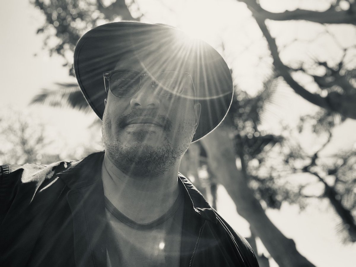 LoaGreyson's tweet photo. Enjoying the sun after a few hours in the cave laying down vocals for the new single. #loagreyson #samoa https://t.co/aUob4EcvYg