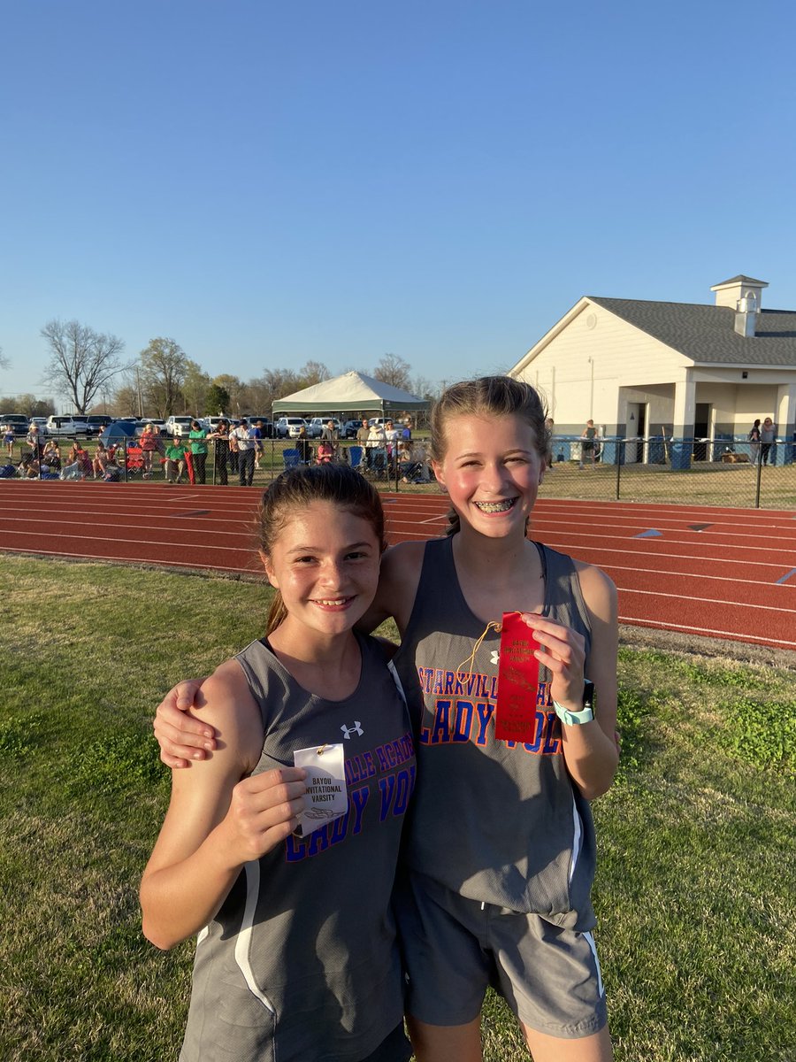 gosavolstrack's tweet photo. Avi Anthony and Chloe Hardin finished 2nd and 3rd in the Varsity Girls 1600 https://t.co/ke3Wcgg9pq