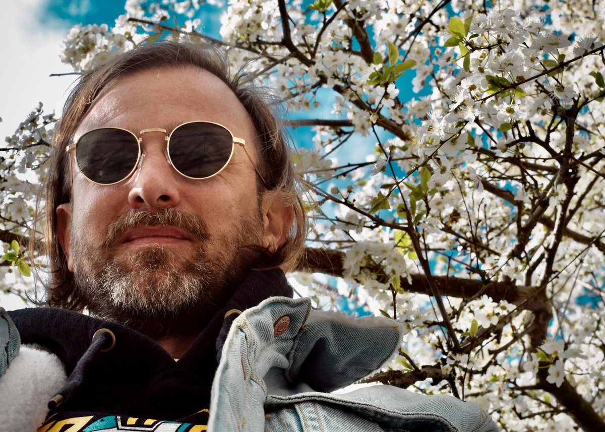 Krekpek's tweet photo. Beat-mastermind @KooladeKoolade has just released his first two singles "SprinGang & Buddin'"
from his upcoming LP "APRIL" - let the sun shine into your life! Exactly what we all need right now!
https://t.co/SCzgFl8f8Q
#krekpekrecords #koolade #april #beattape #instrumental https://t.co/TgOnncUQ5K