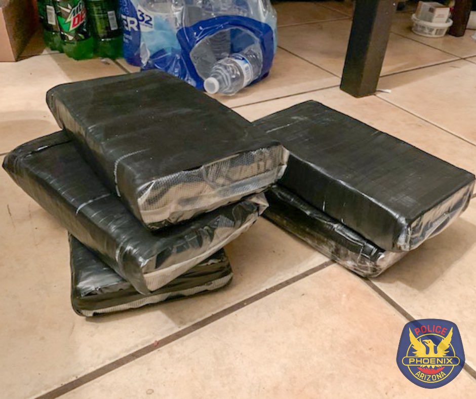 PhoenixPolice's tweet photo. Some drug dealers think outside the box (cupcake box) when hiding drugs. This didn't work with our Drug Enforcement Bureau (DEB) Detectives. They found the drugs, money and guns. https://t.co/HgpACrZU1Z
