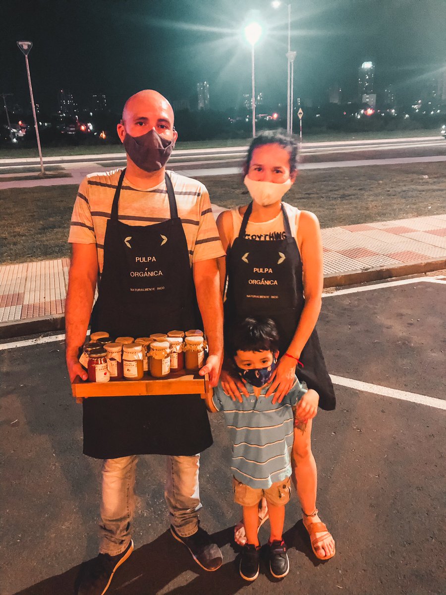 Raquel_Orue's tweet photo. Nos encontramos con esta familia que se quedaron sin trabajo por la pandemia y están emprendiendo con dulces orgánicos que se ven deliciosos, les dejo su cuenta de Instagram🤩 Apoyemos lo nacional 🇵🇾 RT RT RT https://t.co/IPSidNvoPz
