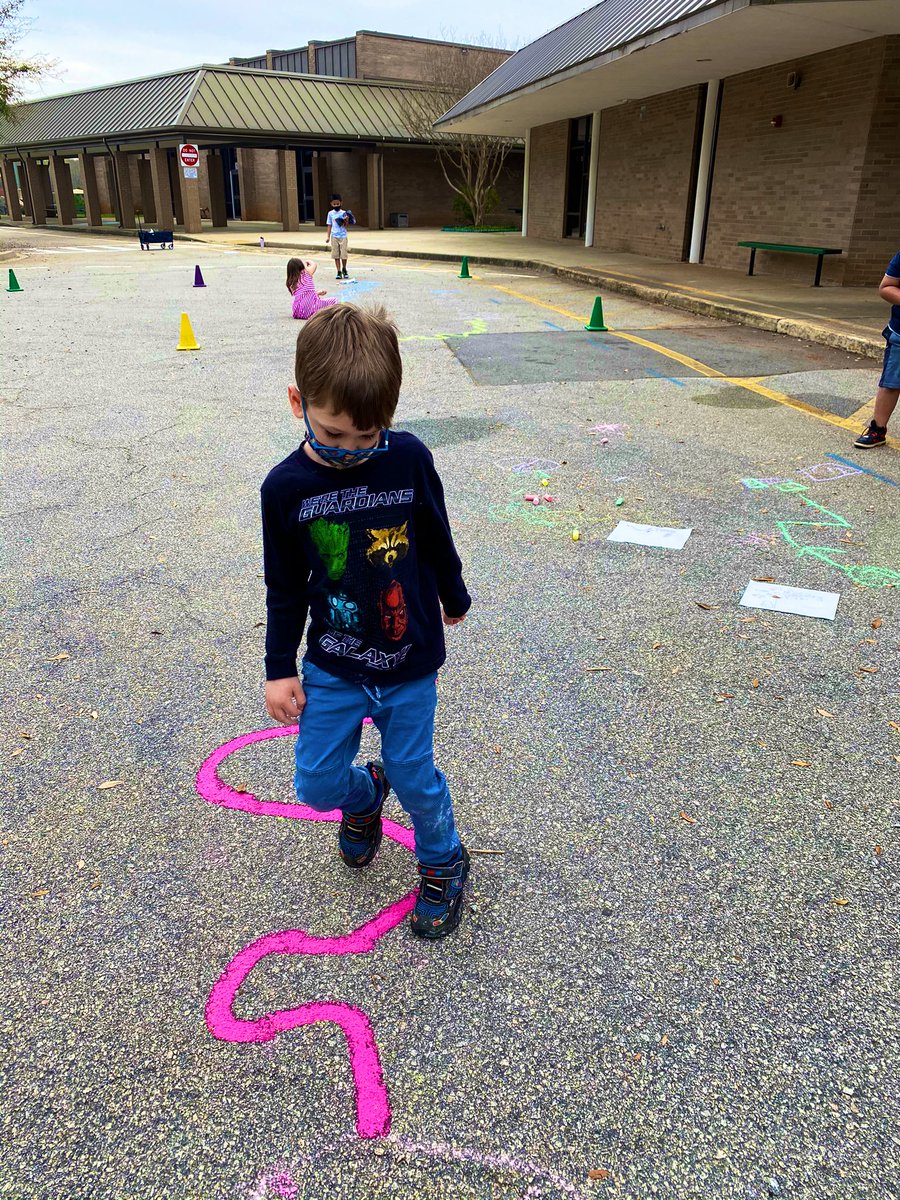 Our <a href="/LeaphartElem/">Leaphart Elementary</a> STEAM club kiddos did such an AWESOME job testing out their sensory pathway designs today! <a href="/SchelbleLES/">Coach Schelble</a> #chalkpaintrollerobsessed #sensorypathway #thisisleaphart