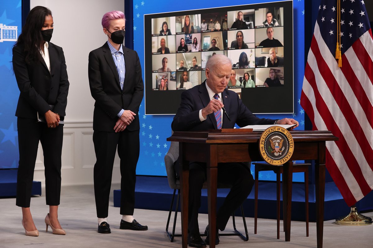 brfootball's tweet photo. Megan Rapinoe and @USWNT teammate Midge Purce joined President Joe Biden and First Lady Jill Biden at the White House today to mark #EqualPayDay https://t.co/6gzTVCAk1J