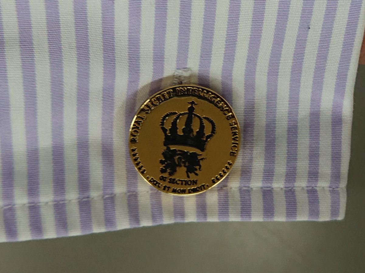 LakesideTemple's tweet photo. Secret Intelligence Service
いつの時代のバッジだかは判らないけど。
#SecretIntelligenceService
#カフリンクス https://t.co/NwrzsWNdNt