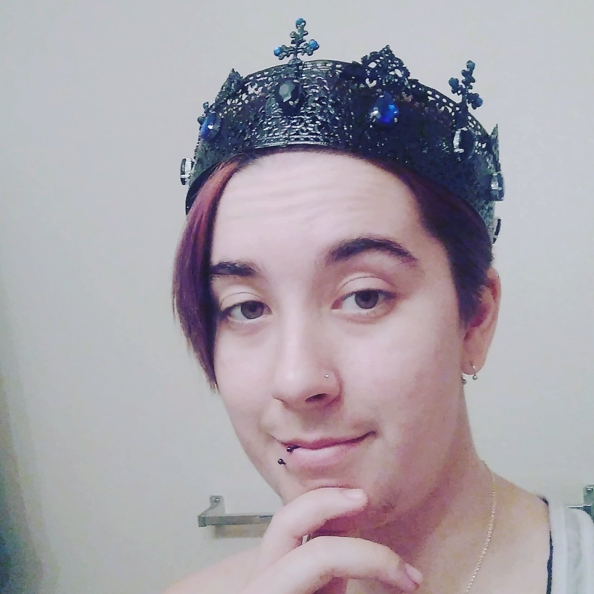 Emily Bryant 💛 tweet media