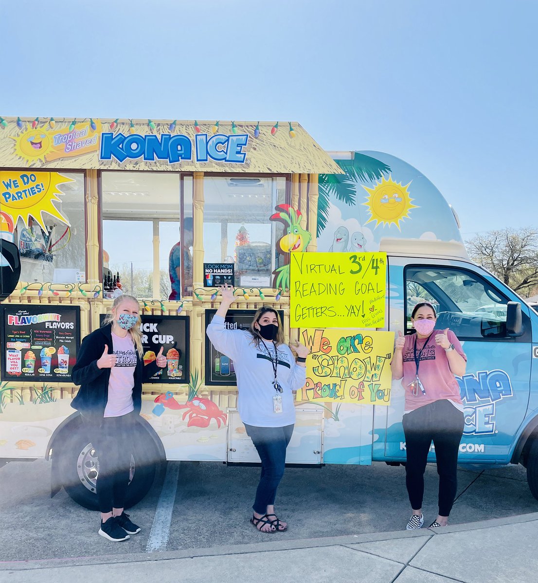 middlesisterash's tweet photo. @katgracea, @erinhayley21, and I celebrating our students &amp; @TerraceTigers staff today with a 🍧 treat! ❤️ being a 🐯! https://t.co/D2RpOm3LAX
