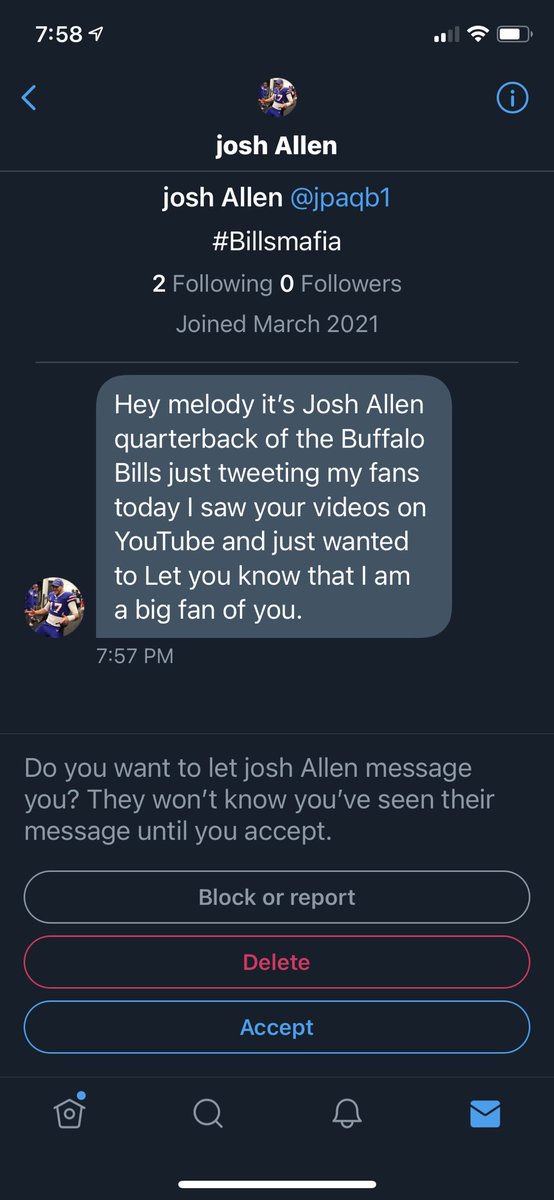 Kimmick86's tweet photo. I get some weird DM slides on here but I think this one takes the cake so far. 
#DefinitelyNotFake https://t.co/AtSskqyL4P