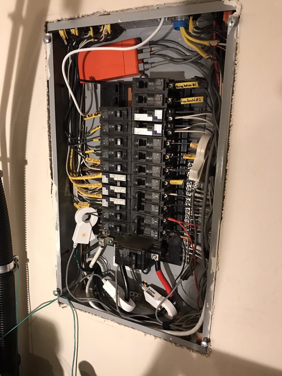 AustinStAubin's tweet photo. Finished setting up my emergency generator transfer switch this weekend. https://t.co/hSPAK0P0tD