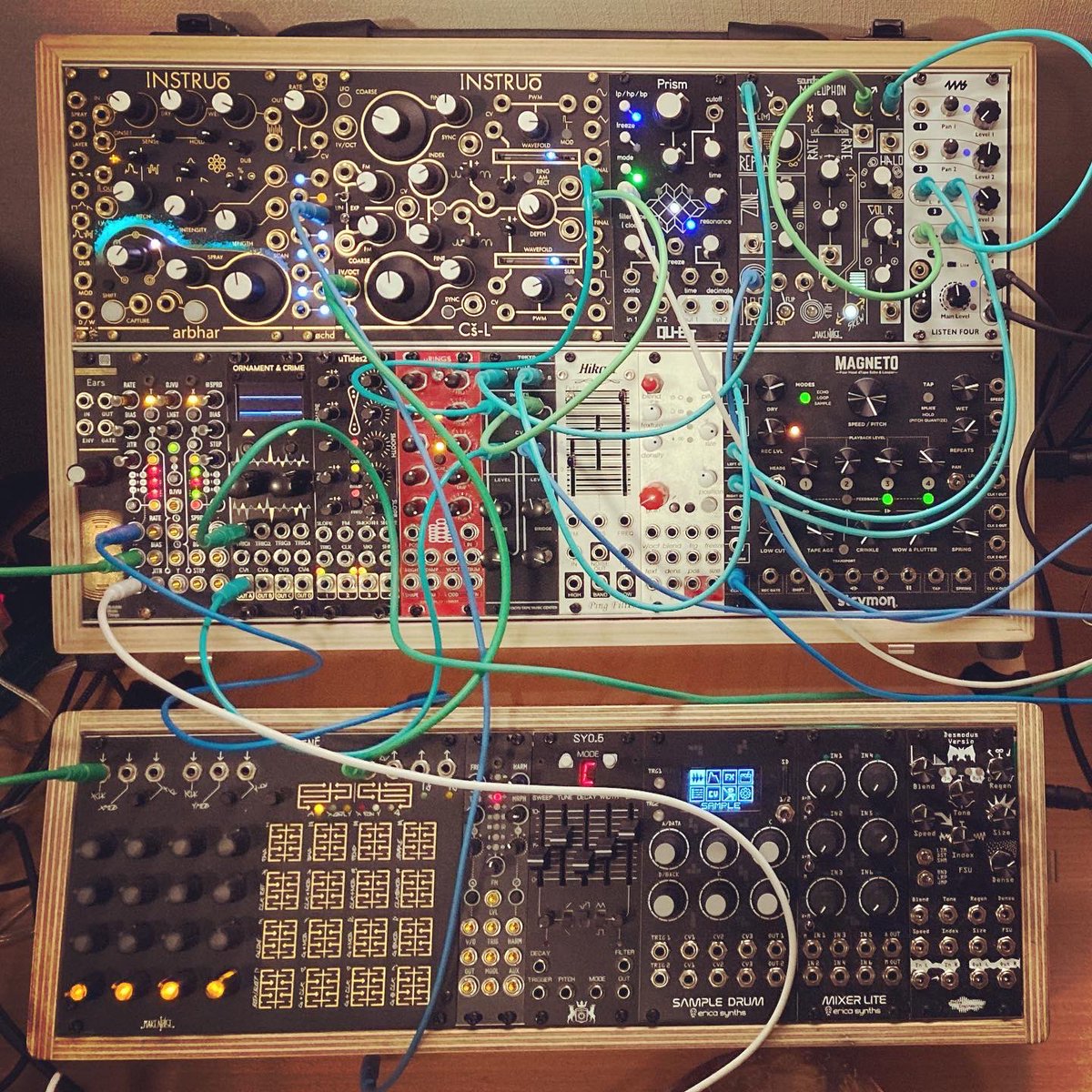 tatchan8's tweet photo. My new gear!! #instruo #instruocsl #complexoscillator #modularsynth #eurorack #eurorackmodular #モジュラーシンセ #ユーロラック #mynewgear #mng https://t.co/TkgHQp4CDF
