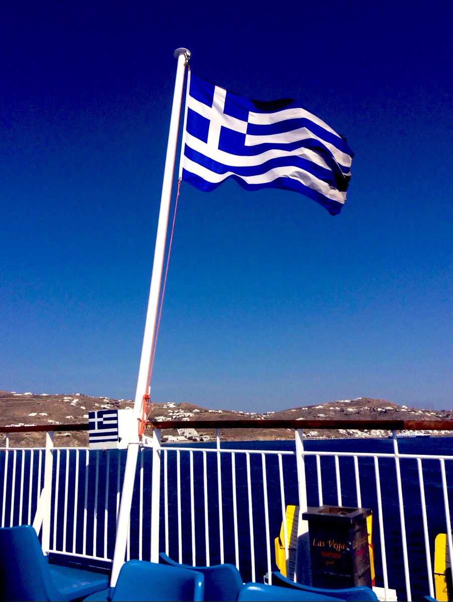 Mykonosbyboni's tweet photo. #Greece200years #Greece1821 #200χρονια_λευτερια #GreekRevolution1821 
🇬🇷 Χρόνια πολλά Ελλάδα !! 💙 https://t.co/jouzwTaGTa