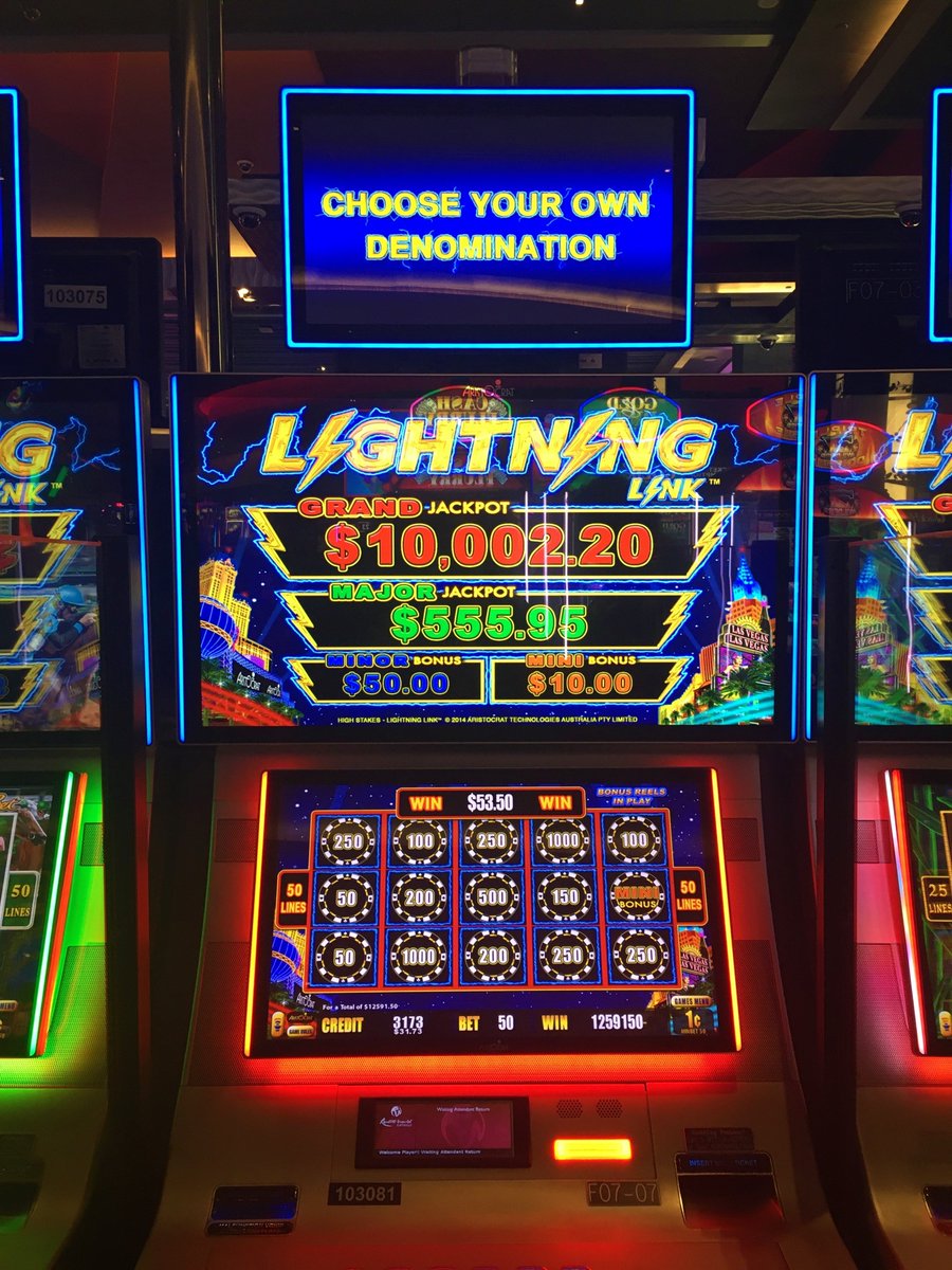 RWCatskills's tweet photo. It's #WinningWednesday! Check out some #jackpots from the past week.π
Gambling problem? Call 1-877-8-HOPENY or text HOPENY (467369). Must be 21 or over to gamble.
#RWC #RWCatskills #Winner #SullivanCatskills #NYJackpot #NewYorksCasino #Slots #Casino #PlayNY https://t.co/2jL22UQkLG