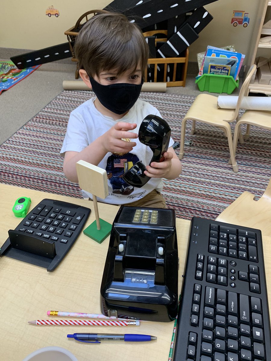 DonnaK_AC3s's tweet photo. A busy day at the office @ACSRochester #ACThrees #nursery3s #EarlyChildhood #dramaticplay @michelle_feiss #ROC https://t.co/d1p7erosPv