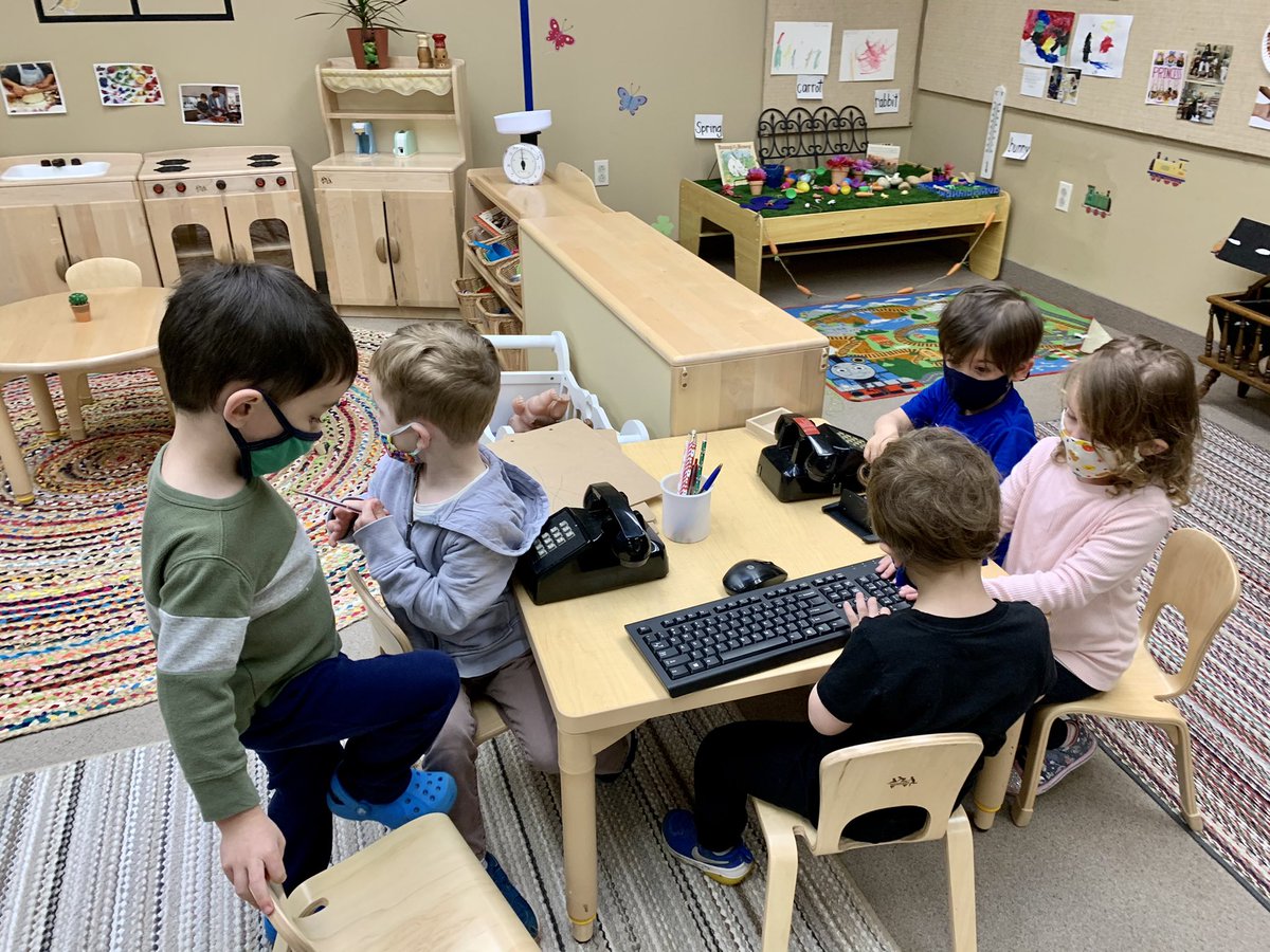 DonnaK_AC3s's tweet photo. A busy day at the office @ACSRochester #ACThrees #nursery3s #EarlyChildhood #dramaticplay @michelle_feiss #ROC https://t.co/d1p7erosPv