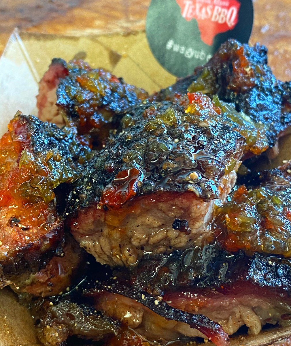 derekallansbbq's tweet photo. A phenomenal way to have burnt ends: Wagyu beef + In-house jalapeΓ±o jam! π
.
Spiced with @dirtydalmatianrubs Burnt End Rub πΎ
.
#derekallensbbq #wagyubeef #wagyu #burntend #burntends #tastyfood #fortworthfood https://t.co/dSWI5ThyJj
