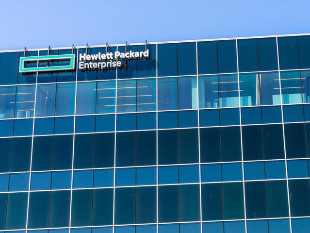 sgmyers's tweet photo. 'HPE now offers its Ezmeral Data Fabric as a standalone service in latest portfolio update' - ZDNet https://t.co/SGupuhFZ68 https://t.co/Xc1k6LjfFf