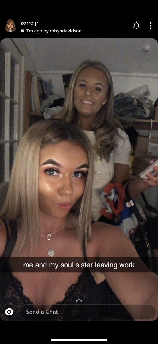 eva_kerrx's tweet photo. happiest of birthdays to u sista❤️ hope u have the best day n hopefully see u real soon for a crazy one😜😜love u so much xxxx @_robyndavidson https://t.co/2MjQcjLPZ8